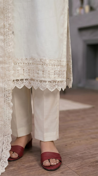 Ivory Muse Embroidered 3pc